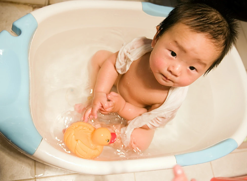 梦见自己怀孕生了个小男孩_怀孕梦见黄鼠狼生男女_梦见自己怀孕马上要生了